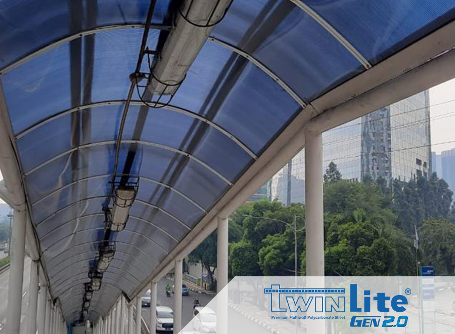 atap transparan jembatan penyebrangan busway twinlite gen 2.0