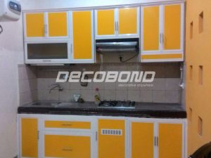 kitchen set rumah minimalis warna kuning aluminium acp decobond