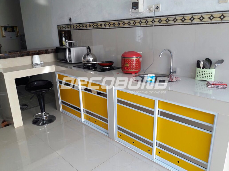 kitchen set rumah minimalis warna kuning aluminium acp decobond