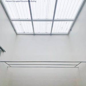 pencahayaan atap transparan pada laundry room jemuran baju